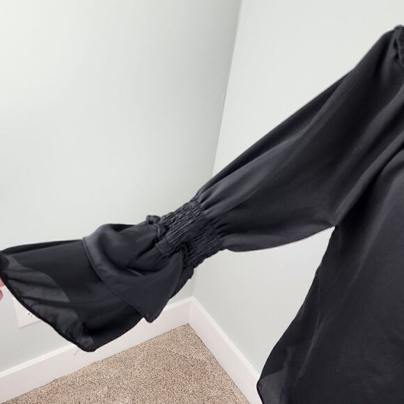 BLOOMING JELLY TOP WITH SMOCKING ACROSS TOP FOR VERSATILE STYLING SIZE SMALL - Picture 4 of 8